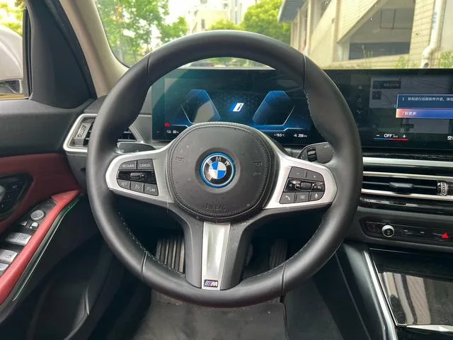 BMW i3 2022 eDrive35L exterior photo 7