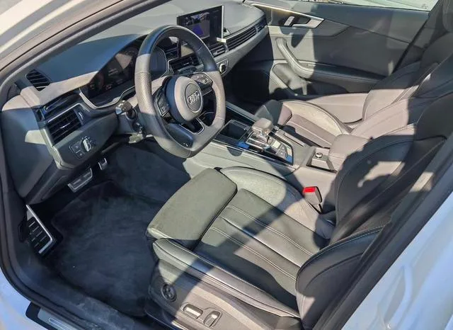 Audi A4L 2023 40 TFSI Deluxe dinámico interior foto 9