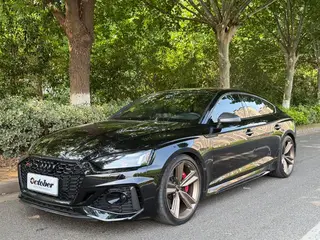 Audi RS 5 2023 2.9T Sportback Темно-золотая версия