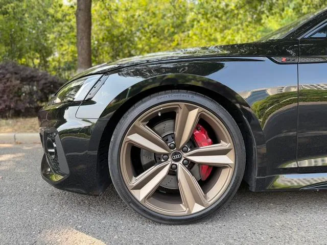 Audi RS 5 2023 2.9T Sportback Dark Gold Edition exterior photo 6