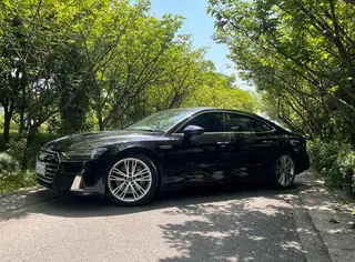 Audi A7L 2022 55 TFSI quattro S-line Ensemble de cristal de flux de type Zhiyuan