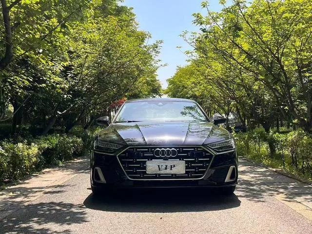 Audi A7L 2022 55 TFSI quattro S-line Zhiyuan Type Crystal Suit interior photo 7
