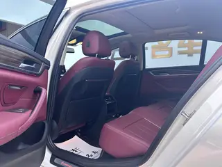 BMW 5 Series 2021 530Li Leading Type Luxury Set interior photo 8
