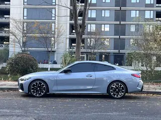 BMW 4 Series 2024 430i M Traje nocturno deportivo Yao exterior foto 8