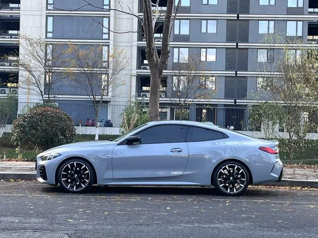 BMW 4 Series 2024 430i M Traje nocturno deportivo Yao exterior foto 8