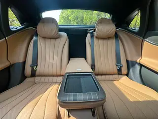 Mercedes-Benz E-Class 2024 E 300 L Finition premium Voiture intérieur photo 18
