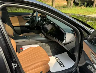 Mercedes-Benz E-Class 2024 E 300 L Finition premium Voiture intérieur photo 20