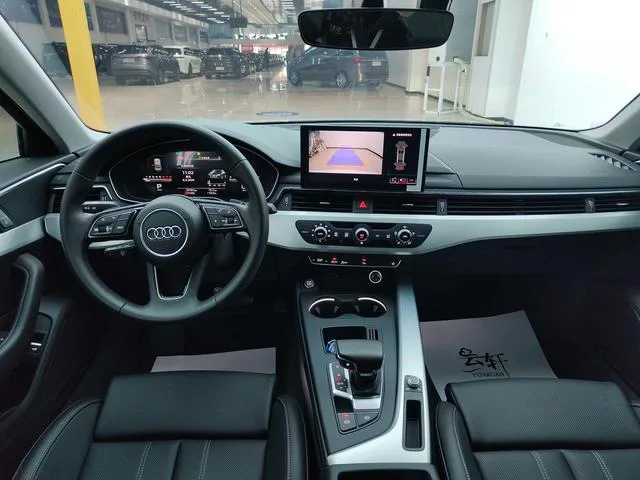 Audi A4L 2024 40 TFSI Fashion dynamic type exterior photo 4