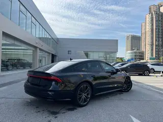 Audi A7 2023 45 TFSI Selection exterior photo 2