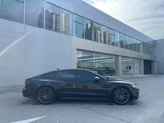 Audi A7 2023 45 TFSI Selection exterior photo 5