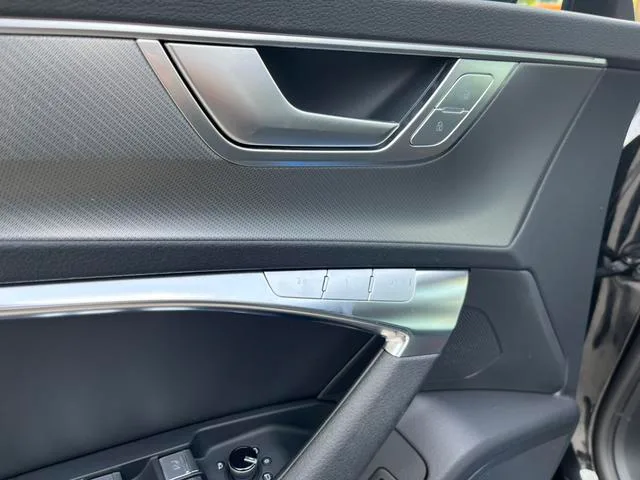 Audi A7 2023 45 TFSI Selection interior photo 15