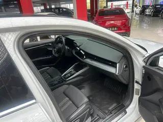 Audi A3 2022 Sportback 35 TFSI Fashionable and sporty interior photo 14