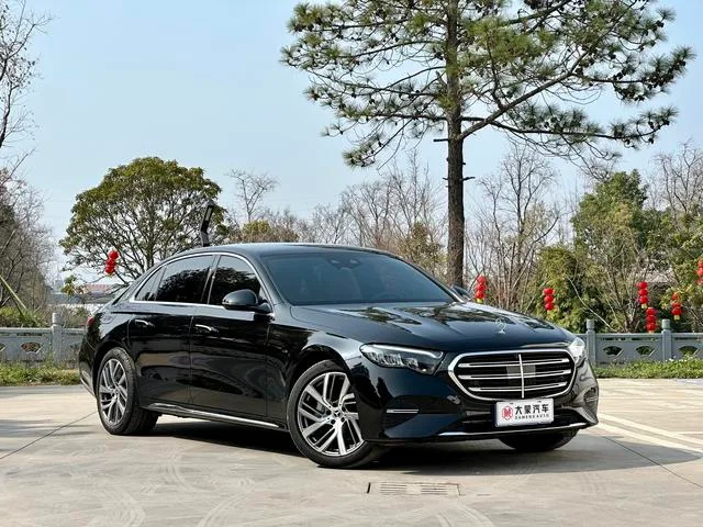 Mercedes-Benz E-Class 2024 E 300 L Fashionable Passenger car exterior photo 3