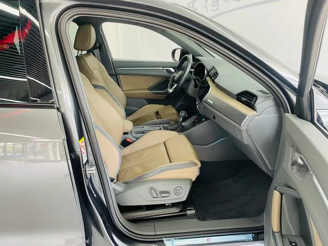 Audi Q3 2024 40 TFSI Fashion dynamic type Listing Special Edition interior photo 12