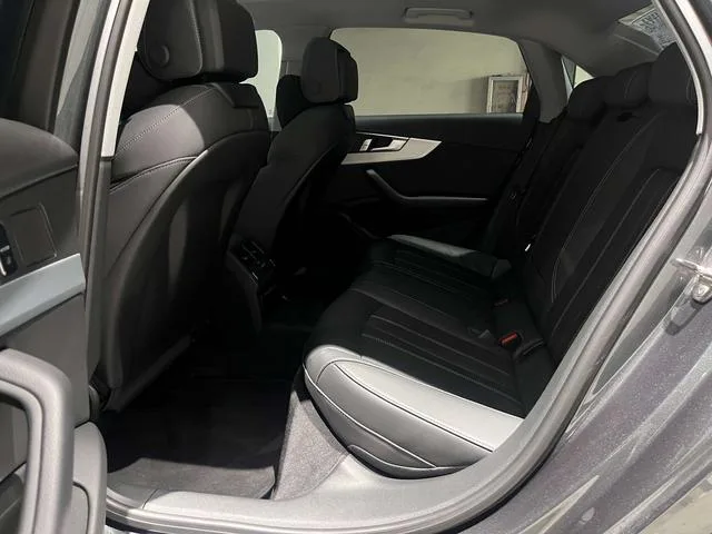 Audi A4L 2023 40 TFSI Fashion dynamic type exterior photo 8