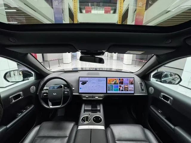 Li Auto L7 2023 Air version interior photo 13 Li Auto L7 2023 Air version interior photo 13