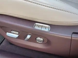 Xiaomi Auto YU7 2025 Long battery life high performance four-wheel drive Max version interior photo 19 Xiaomi Auto YU7 2025 Long battery life high performance four-wheel drive Max version interior photo 19