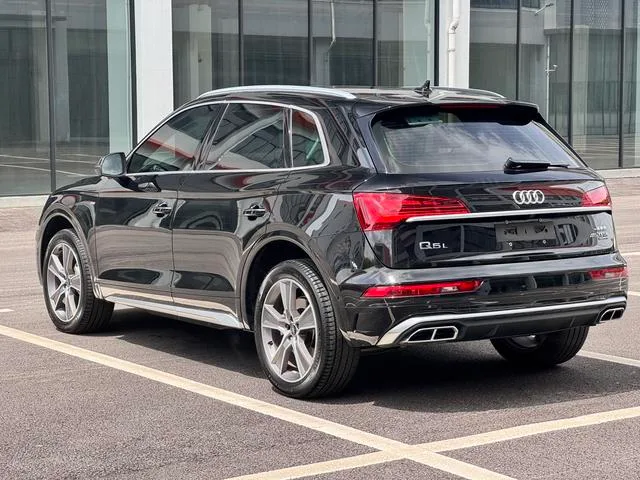 Audi Q5L 2022 45T Роскошный динамичный тип экстерьер фото 6