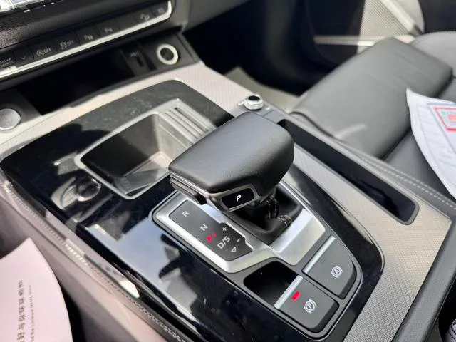 Audi Q5L 2022 45T Роскошный динамичный тип интерьер фото 20