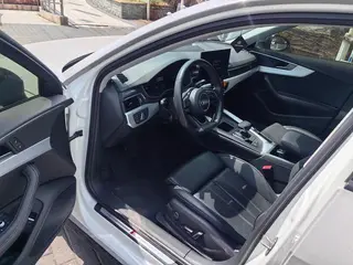 Audi A4L 2022 40 TFSI Deluxe Dynamic interior photo 6