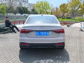Audi A4L 2022 40 TFSI Deluxe Dynamic interior photo 8