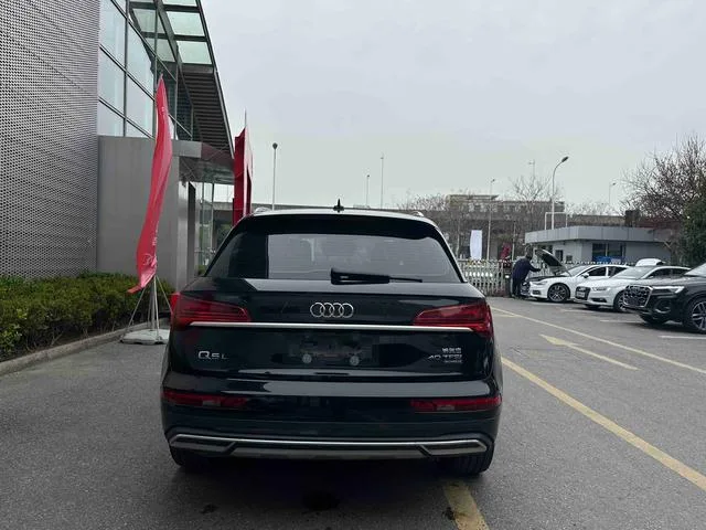 Audi Q5L 2022 Restyling 40T Deluxe Elegant exterior photo 6