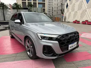 Audi SQ7 2024 4.0 TFSI Night Knight Edition exterior photo 4 Audi SQ7 2024 4.0 TFSI Night Knight Edition exterior photo 4