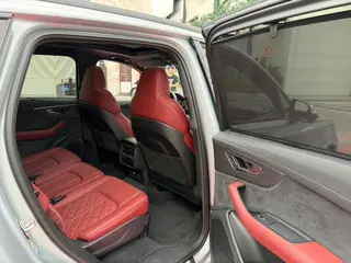 Audi SQ7 2024 4.0 TFSI Night Knight Edition interior photo 7 Audi SQ7 2024 4.0 TFSI Night Knight Edition interior photo 7