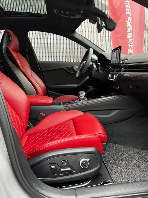 Audi S4 2023 3.0TFSI interior photo 18 Audi S4 2023 3.0TFSI interior photo 18