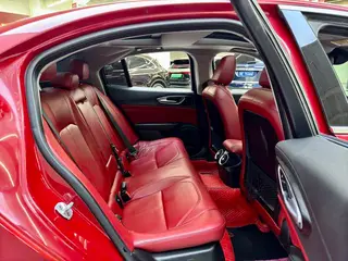 Alfa Romeo Giulia 2017 2.0T 200HP Luxury Edition exterior photo 6 Alfa Romeo Giulia 2017 2.0T 200HP Luxury Edition exterior photo 6