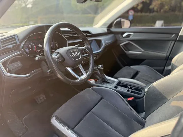 Audi Q3 2020 35 TFSI Type ambitieux et raffiné extérieur photo 5 Audi Q3 2020 35 TFSI Type ambitieux et raffiné extérieur photo 5