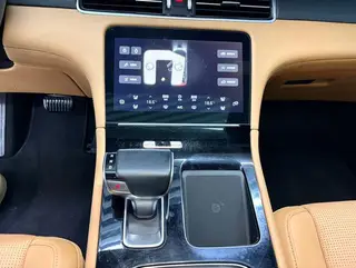 Li Auto ONE 2020 Увеличение диапазона 6 Кресельная плита интерьер фото 12 Li Auto ONE 2020 Увеличение диапазона 6 Кресельная плита интерьер фото 12