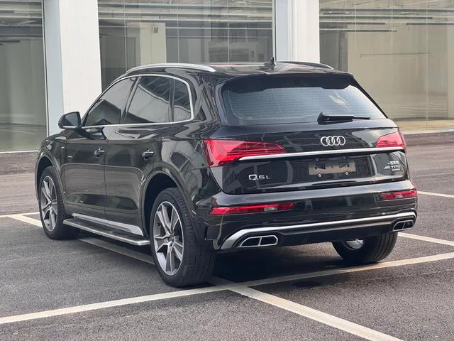 Audi Q5L 2022 45T Deluxe Dynamic exterior photo 6 Audi Q5L 2022 45T Deluxe Dynamic exterior photo 6