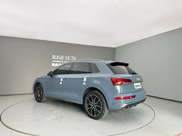 Audi Q5L 2022 40T RS Burning rate kit type interior photo 8 Audi Q5L 2022 40T RS Burning rate kit type interior photo 8