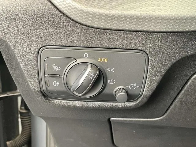 Audi Q2L 2021 35TFSI Aggressive and dynamic interior photo 16