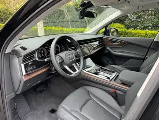 Audi Q7 2023 45 TFSI quattro S line Sporty exterior photo 6 Audi Q7 2023 45 TFSI quattro S line Sporty exterior photo 6