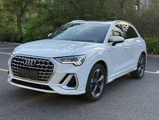 Audi Q3 2024 35 TFSI Fashion dynamic type