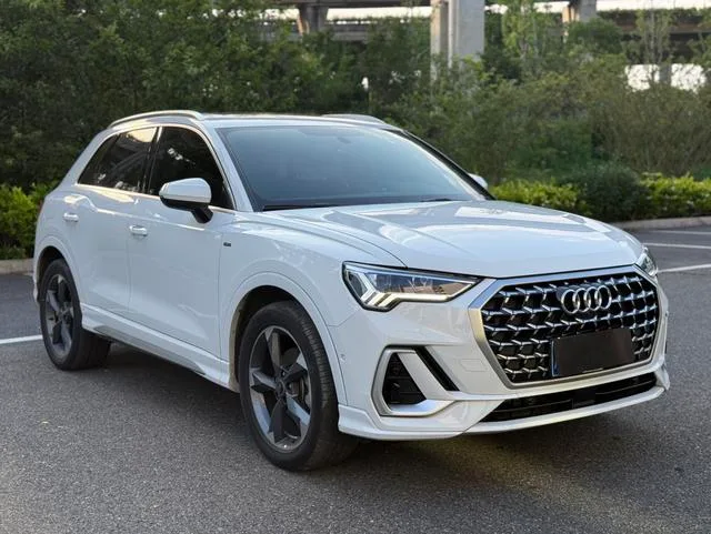 Audi Q3 2024 35 TFSI Fashion dynamic type exterior photo 3 Audi Q3 2024 35 TFSI Fashion dynamic type exterior photo 3
