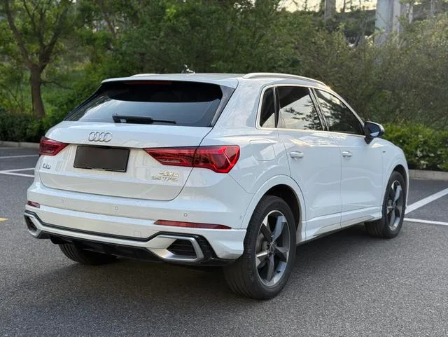 Audi Q3 2024 35 TFSI Fashion dynamic type exterior photo 4 Audi Q3 2024 35 TFSI Fashion dynamic type exterior photo 4