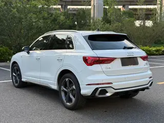 Audi Q3 2024 35 TFSI Fashion dynamic type interior photo 6 Audi Q3 2024 35 TFSI Fashion dynamic type interior photo 6