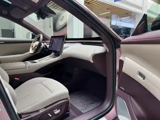 Xiaomi Auto YU7 2025 Long battery life high performance four-wheel drive Max version interior photo 15