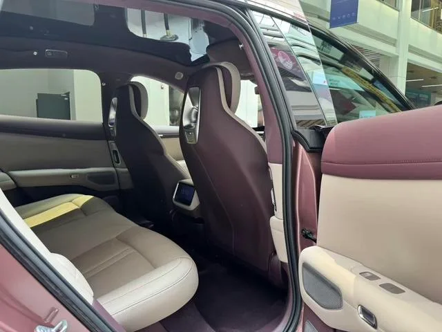 Xiaomi Auto YU7 2025 Long battery life high performance four-wheel drive Max version interior photo 17