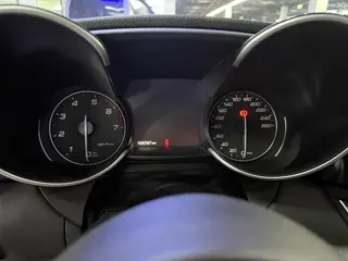 Alfa Romeo Giulia 2017 2.0T 280HP Edición de lujo interior foto 12 Alfa Romeo Giulia 2017 2.0T 280HP Edición de lujo interior foto 12