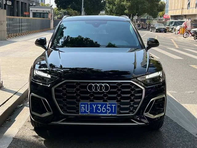 Audi Q5L 2022 Mise à jour 40T Type de luxe dynamique extérieur photo 2 Audi Q5L 2022 Mise à jour 40T Type de luxe dynamique extérieur photo 2