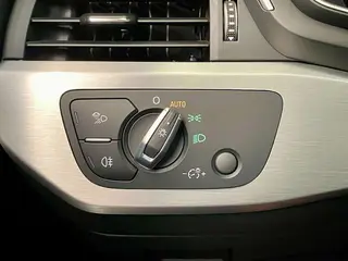 Audi A4L 2022 40 TFSI Deluxe Dynamic interior photo 14 Audi A4L 2022 40 TFSI Deluxe Dynamic interior photo 14