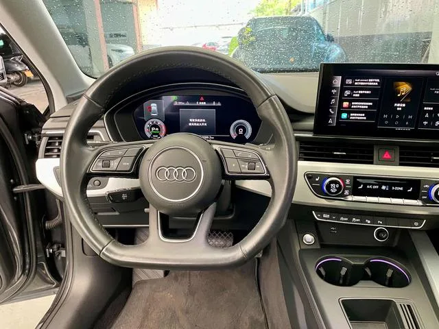 Audi A4L 2022 40 TFSI Deluxe Dynamic interior photo 19 Audi A4L 2022 40 TFSI Deluxe Dynamic interior photo 19