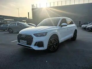 Audi Q5L 2022 40T Fashion dynamic type