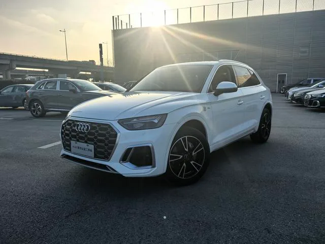 Audi Q5L 2022 40T Fashion dynamic type exterior photo 1 Audi Q5L 2022 40T Fashion dynamic type exterior photo 1