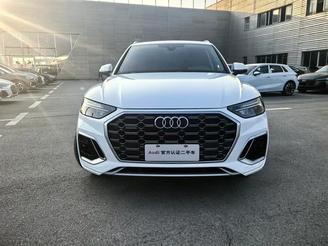 Audi Q5L 2022 40T Fashion dynamic type exterior photo 2 Audi Q5L 2022 40T Fashion dynamic type exterior photo 2