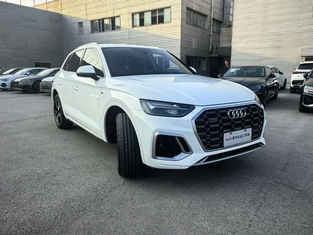 Audi Q5L 2022 40T Fashion dynamic type exterior photo 3 Audi Q5L 2022 40T Fashion dynamic type exterior photo 3